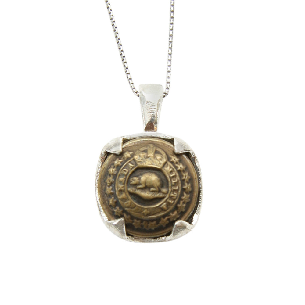 Vintage Canadian Medallion Coin Necklace - Beaver